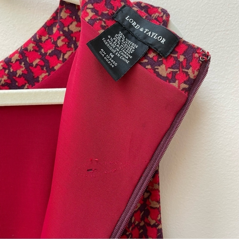 Lord & Taylor Red Houndstooth Sleeveless Mock Neck Mod Style Midi Dress Size 14 - Picture 10 of 10